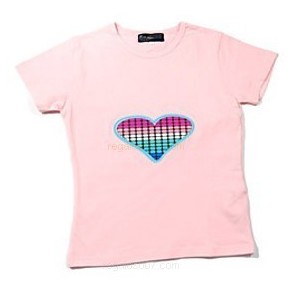 Camiseta LED Corazón Rosa