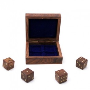 Juego de 4 Dados de Madera en Estuche de Madera Marina 2