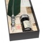 Conjunto de Escritura Antigua con Pluma de Ave y Tintero y Tapa metal