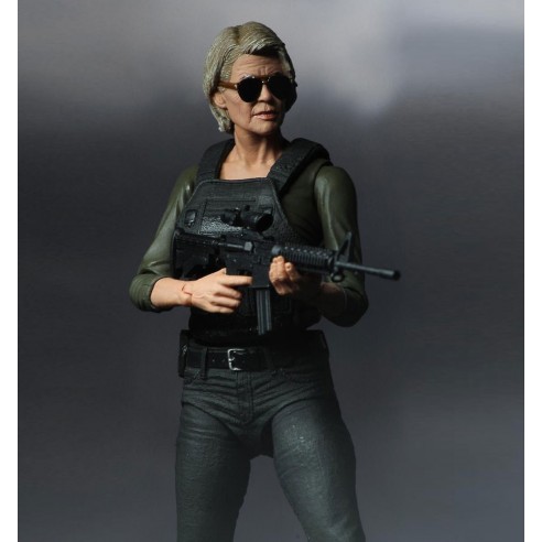 Figura Sarah Connor - Terminator Dark Fate 18 cm