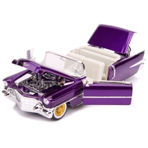 Coche Elvis Presley 1956 Cadillac Morado con Figura Escala 1:24  2