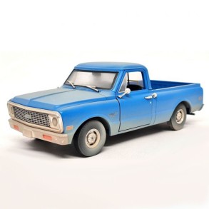 Coche Réplica Chevrolet C-10 (1974) "La Matanza de Texas" Escala 1:24 2