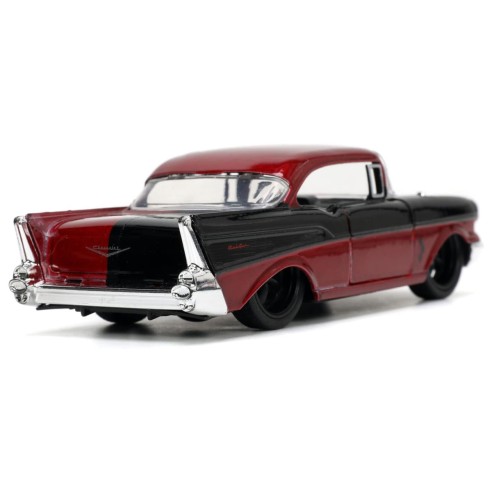 Coche Harley Quinn 1957 Chevy Bel Air DC Comics Escala 1:32