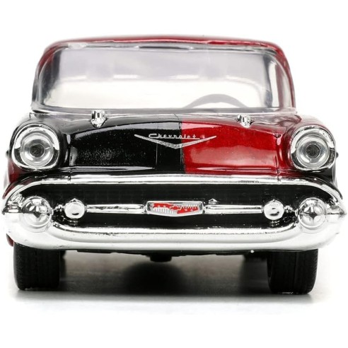 Coche Harley Quinn 1957 Chevy Bel Air DC Comics Escala 1:32