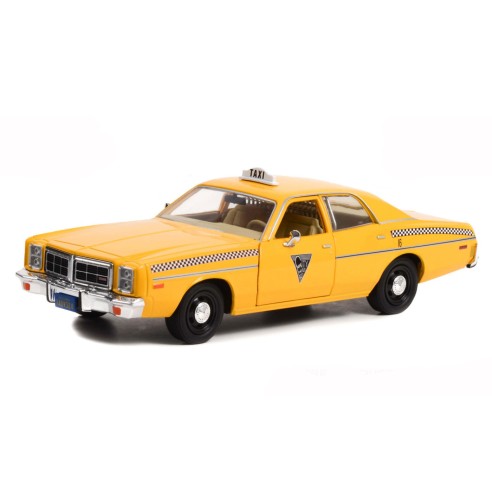 Taxi Dodge Mónaco "Rocky III" (1982) Escala: 1:24