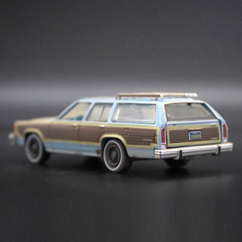 Coche Ford LTD Country Squiere Terminator 2 Judgment Day (1991) Escala 1:64