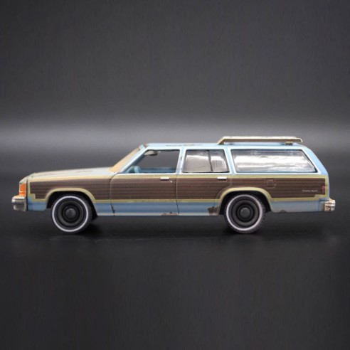 Coche Ford LTD Country Squiere Terminator 2 Judgment Day (1991) Escala 1:64