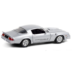 Coche Chevrolet Z/28 Yenko Turbo Z (1981) Escala 1:18 2
