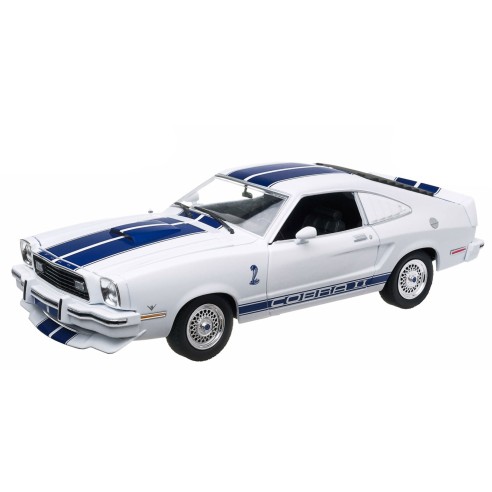 Ford Mustang Cobra II "Los ángeles de Charlie" (1976) Escala 1:18