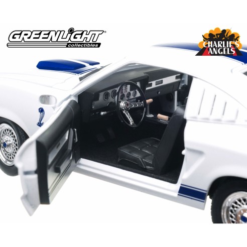 Ford Mustang Cobra II "Los ángeles de Charlie" (1976) Escala 1:18