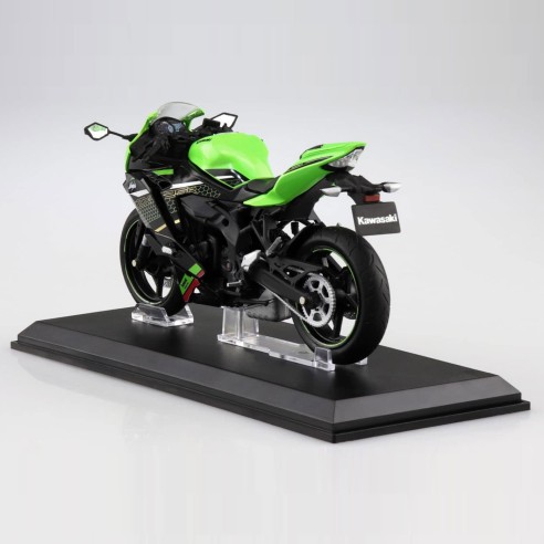Réplica Motocicleta Kawasaki Ninja ZX-25R Yamaha Verde Lima 16,5 cm - Escala 1:12