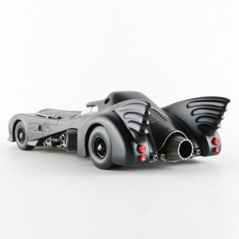 Coche Batmobile Batman Returns con Figura de Batman  Escala 1:24