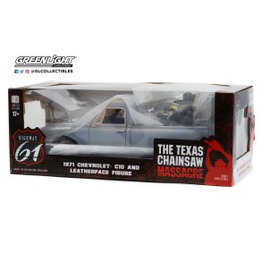 Coche Réplica Chevrolet C-10 (1974) "La Matanza de Texas" Escala 1:18 2