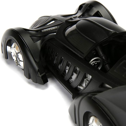 Coche Batmobile Batman Forever (1995) con Figura Batman Escala 1:24