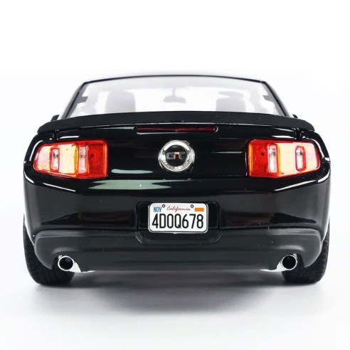 Coche Ford Mustang GT 5.0 Película Drive (2011) Escala 1:18