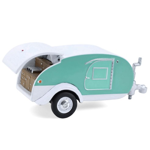 Coche Volkswagen Type 2 con Surfboards and Teardrop Trailer Hitch and Tow Escala 1:64