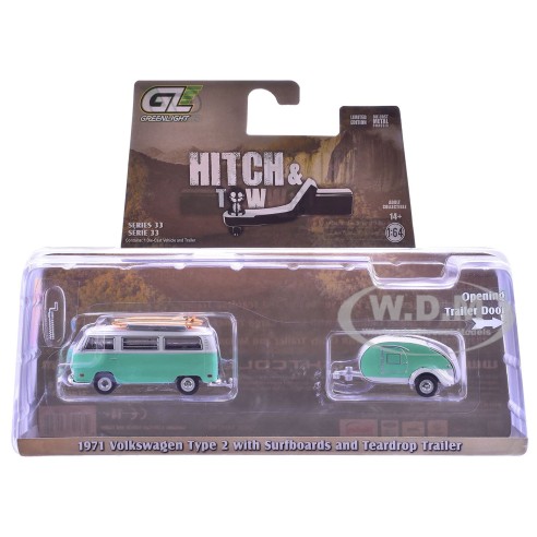 Coche Volkswagen Type 2 con Surfboards and Teardrop Trailer Hitch and Tow Escala 1:64