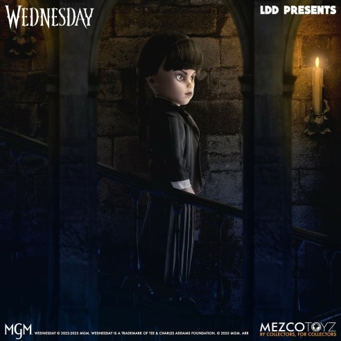 Figura Wednesday Uniform 25,5 cm
